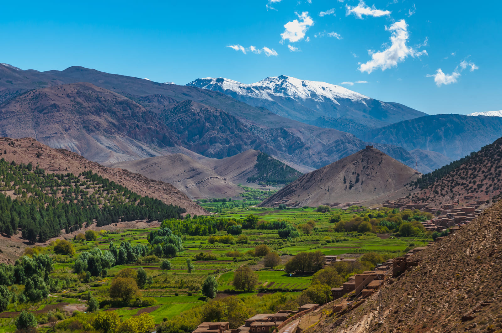 Vall Aït Bouguemez Marroc Vistes de la Vall Aït Bouguemez e l'Alt Atles.