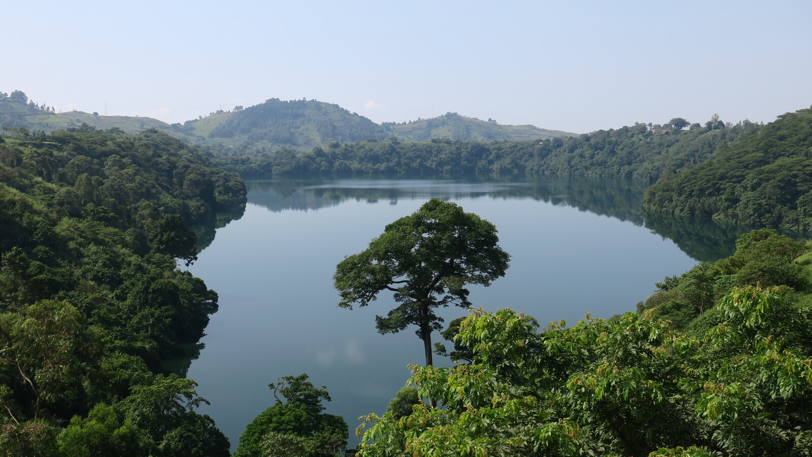 imagen icónica de Uganda en uno de los lagos más famosos del país.